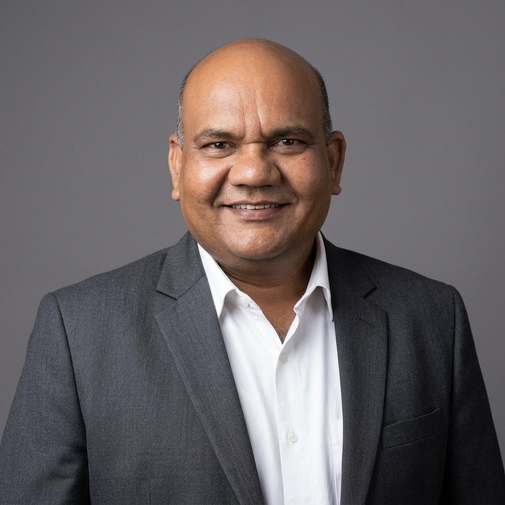 Dinesh Pal, your local Property World advisor